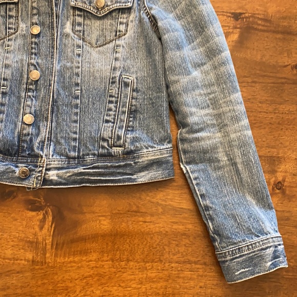 Forever 21 Distressed Jean Jacket, Size L - Picture 3 of 9